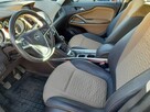 Piękny Opel Zafira z bogatym wyposażeniem - 12
