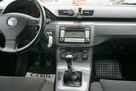 Volkswagen Passat - 12