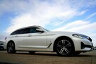 BMW 530 M power KAMERY head up EL.KLAPA grzane fotele PANORAMA skora 4X4 hak - 9
