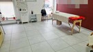 Parter, centrum, wejście od ruchliwej ulicy - 12