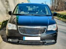 Chrysler Town & Country - 2