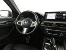 BMW 520 FV23% M Sport automat xDrive mHEV skóra panorama Live Cockpit navi kam - 16
