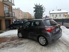 Sprzedam Yaris z niskim przebiegiem - 7