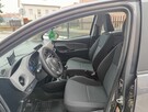 Sprzedam Yaris z niskim przebiegiem - 4