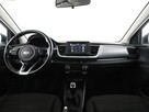 Kia Stonic grzane fotele tempomat klima-auto. - 15