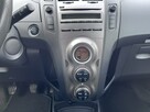Toyota Yaris 1.3 1wł 6bieg Klimatronic Bezwyp Serwis Bez rdzy Bogate Wyposażenie - 16