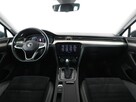 Volkswagen Passat automat virtual cocpit full LED skóra/alcantara navi grzane fotele czu - 15