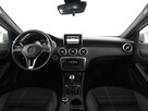 Mercedes A 180 A180 CDI Urban Klimatyzacja Nawigacja Grzane Fotele ParkAssist Kamera - 15
