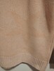 Sweter damski młodzieżowy z dekoltem w serek - 3