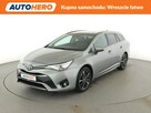 Toyota Avensis automat skóra panorama navi klima auto grzane fotele kamera hak