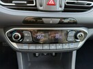 Hyundai i30 Fastback 1.5 T-GDi 7DCT 48V 160KM Smart Salon PL Serwis FV23% - 8