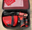 Subkompaktowa wiertarko wkrętarka Milwaukee M12 (2401-22) BD - 2