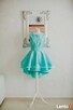Asymetryczna miętowa sukienka na wesele rozkloszowana mini - 8