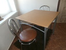 stół z krzesłami - 1