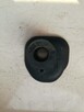 VW AUDI SKODA TULEJA NA ŚCIANIE GRODZIOWEJ SERWA 8D0611743B - 1
