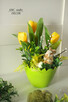 Kompozycja kwiatowa nr 26 z zającem, tulipanami, baziami - 1
