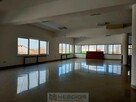 Lokal 400 m2 - 10