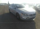 Volvo S60 2016, 2.0L, lekko uszkodzony przód - 2