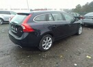 Volvo V60 2016, 2.0L, uszkodzony przód - 4