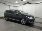 2017 Chrysler Pacifica Limited FWD - 1