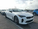 Kia Stinger 3.3L V6 2022 - 3