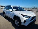 Toyota RAV-4 LE hybrid automat - 1