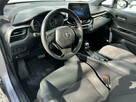 Toyota C-HR 1,8 hybryda  kamera cofania 50 tys przeb. - 11