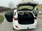 Hyundai i30 1.6 CRDI 110KM z Niemiec, LIFT 2016, Nawigacja, Czujniki, 2 kpl. kół! - 9