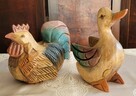 Ręcznie rzeźbione i malowane figury Koguta i Kaczki z litego - 1