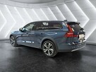 Volvo V60 Cross Country B5 AWD Mild-Hybrid Ultimate - 2