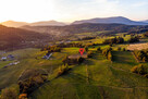 Panoramiczny widok na Beskid Wyspowy, droga dojazdowa, pod T - 9