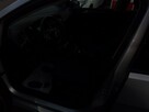 Volkswagen Golf - 8