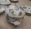 Wzorzysta porcelanowa zastawa stołowa Herend Viktória. VBO - 7