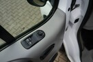 Opel Vivaro 2,0CDTI Klima, automat, 8 osób, 2012r. - 16