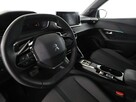 Peugeot 2008 FV23 1.2 Benzyna Allure Nawigacja Tempomat Elektryka Asystenci LED - 14