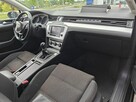 Volkswagen Passat - 11