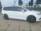 Chrysler Pacifica Hybryda - 3