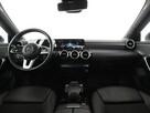 Mercedes CLA 200 automat full LED półskóra klima auto navi kamera i czujniki parkowania - 15