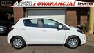 Toyota Yaris Hybrid 100 KM , Premium E-Cvt, Nawigacja,Salon PL,I WŁ,Serwis ASO, - 7