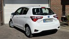 Toyota Yaris Hybrid 100 KM , Premium E-Cvt, Nawigacja,Salon PL,I WŁ,Serwis ASO, - 8