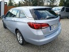 Astra Sports Tourer Bezwypadkowa , mały przebieg - 5