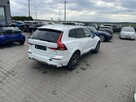 Volvo XC 60 Ultimate Bright Diesel mHEV B5 AWD Skóra Panorama Pamięć 250KM - 3