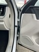 Volvo XC 60 Ultimate Bright Diesel mHEV B5 AWD Skóra Panorama Pamięć 250KM - 11