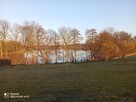 Działka z WZ, linią brzegową jeziora i winnicą - 12