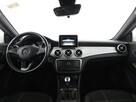Mercedes CLA 180 półskóra navi klima grzane fotele czujniki parkowania - 15