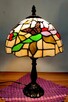 Piękna lampa w stylu Tiffany z motywem kwiatowym i motylami. - 4