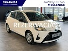 Toyota Yaris VAT 23% 1.5 hybrid 100KM e-CVT 2017 r., salon PL, I właściciel