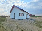 nowy dom parterowy na nowo budującym się osiedlu Juryszewo - 12
