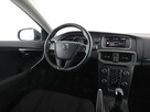 Volvo V40 2.0D Niski przebieg Navi Czujniki parkowania Klimatyzacja Bluetooth - 16