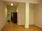 Sprzedam lokal użytkowy o powierzchni 49 m2 - 2